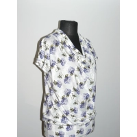 Delikatna bluzka z lejącym dekoltem typu woda - fioletowe bzy